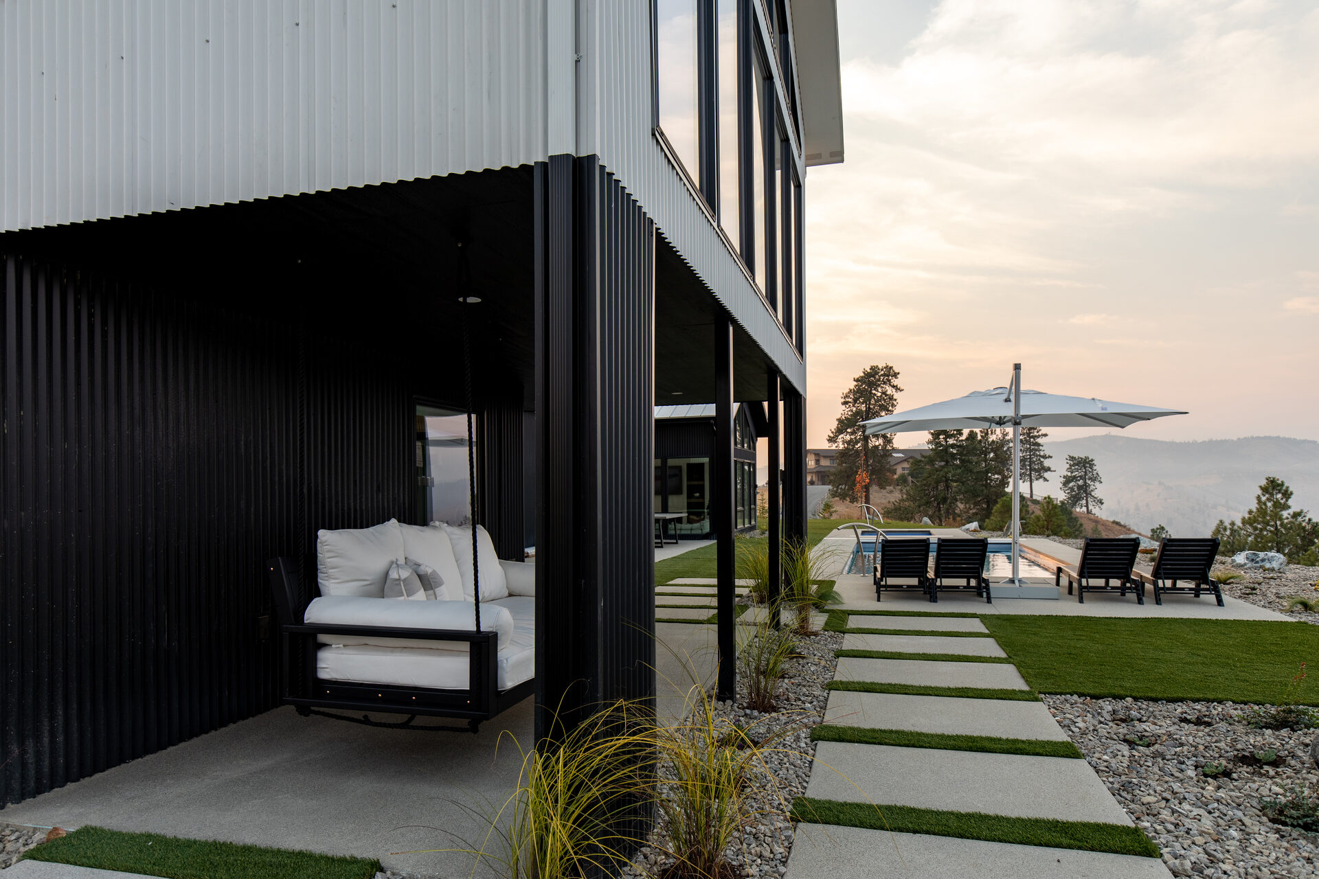 Hawk's Ridge — residential architecture, Chelan, WA